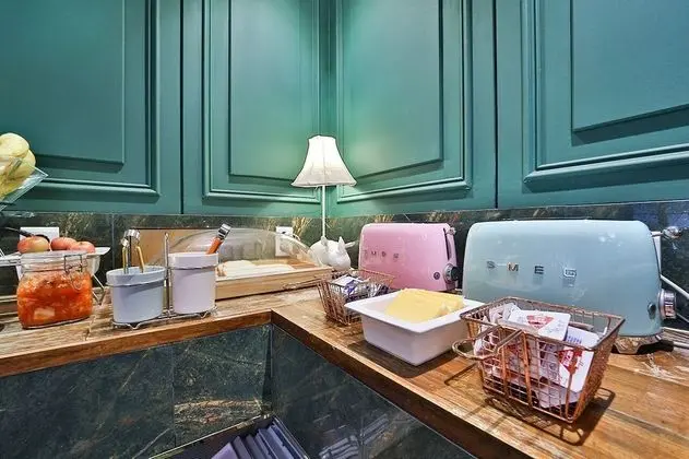 Deluxe Tek Büyük Yataklı Oda