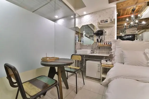 Standard Tek Büyük Yataklı Oda