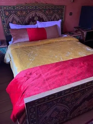Tek Büyük Yataklı Oda, 1 Çift Kişilik Yatak, Sigara İçilmez