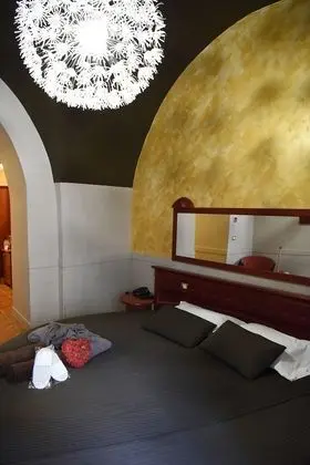 Tek Büyük veya İki Ayrı Yataklı Oda