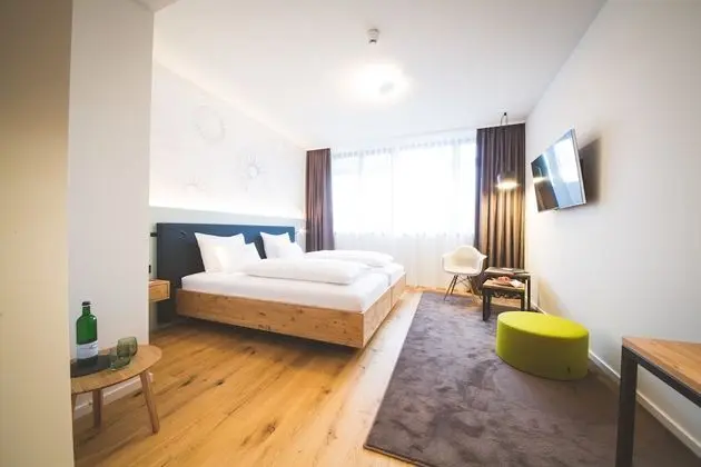 Comfort Tek Büyük veya İki Ayrı Yataklı Oda