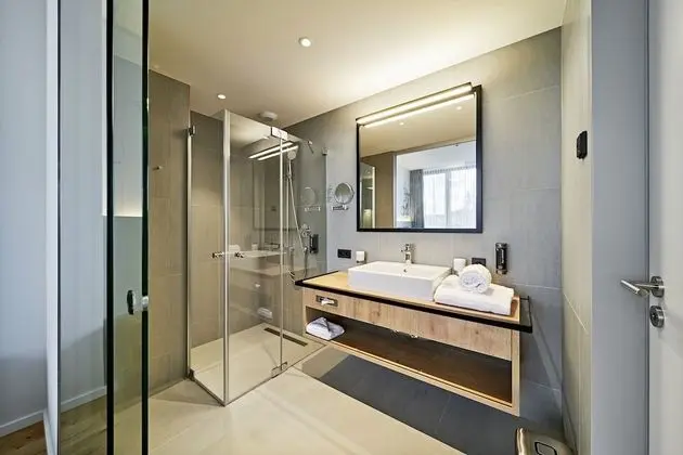 Comfort Tek Büyük veya İki Ayrı Yataklı Oda