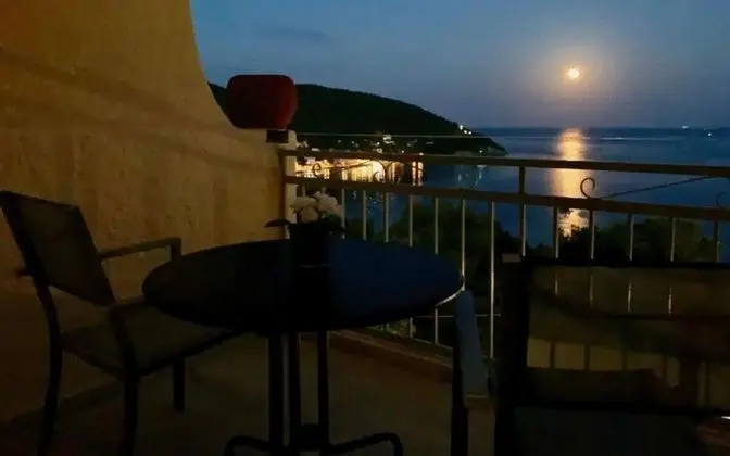 Panoramic Dört Kişilik Oda, Deniz Manzaralı