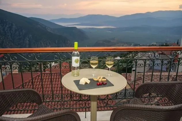Tek Büyük veya İki Ayrı Yataklı Oda (Panoramic View)