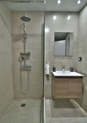 Apart Daire, Şehir Manzaralı (Blue)