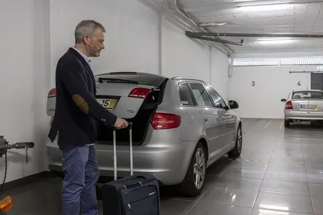 Ev