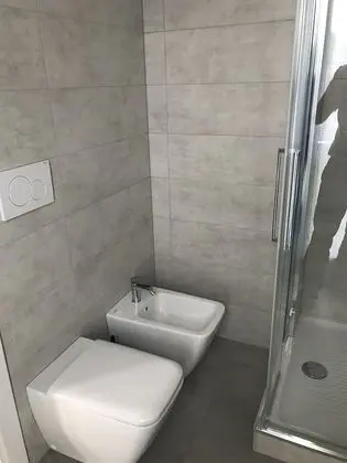 Apart Daire, Birden Çok Yatak, Balkon, Avlu Manzaralı