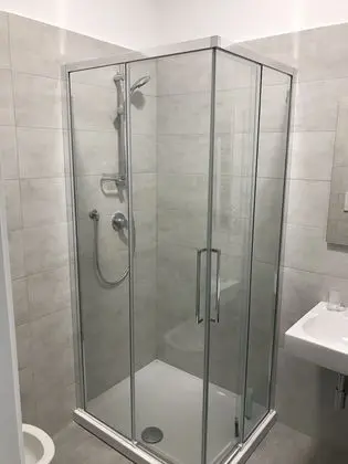 Apart Daire, Birden Çok Yatak, Balkon, Avlu Manzaralı
