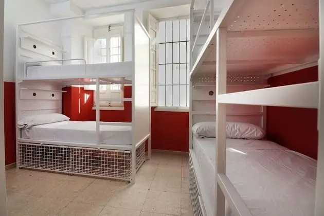 Ortak Ranzalı Oda, Karma Ranzalı Oda, Ortak Banyo (1 bed in a dormitory up to 6 people)