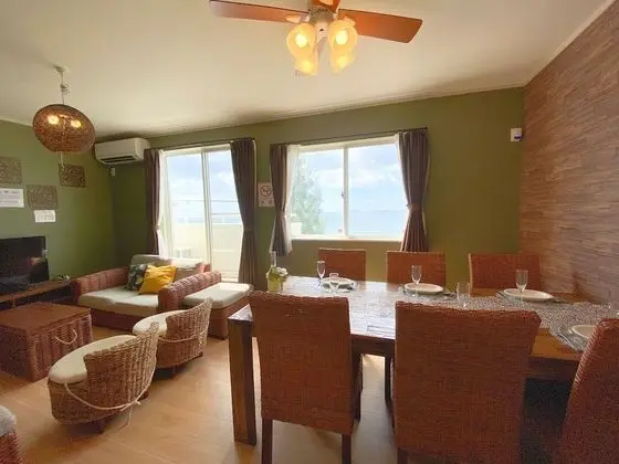 Family Ev, 3 Yatak Odası, Sigara İçilmez, Denize Bakan (KIN1-E-)