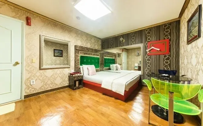 Deluxe Tek Büyük Yataklı Oda, 1 Çift Kişilik Yatak, Dağ Manzaralı
