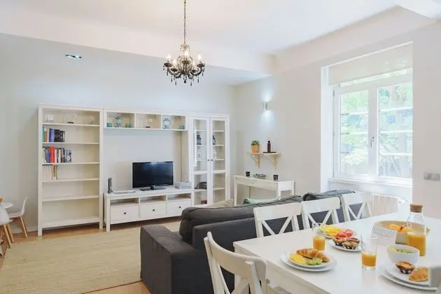 Premium Apart Daire, 2 Yatak Odası, Şehir Manzaralı (Downtown Essence)