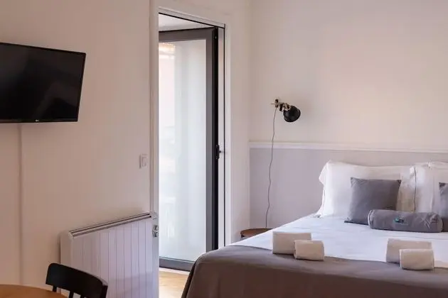 Ev