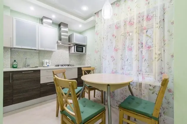 Apart Daire, 2 Yatak Odası (Griboedova 14)