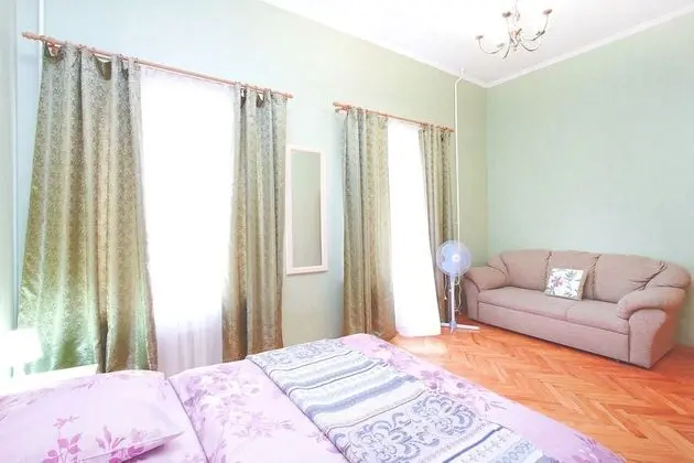 Apart Daire, 1 Yatak Odası (Italyanskaya 37)