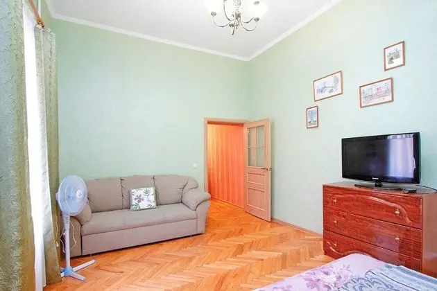 Apart Daire, 1 Yatak Odası (Italyanskaya 37)