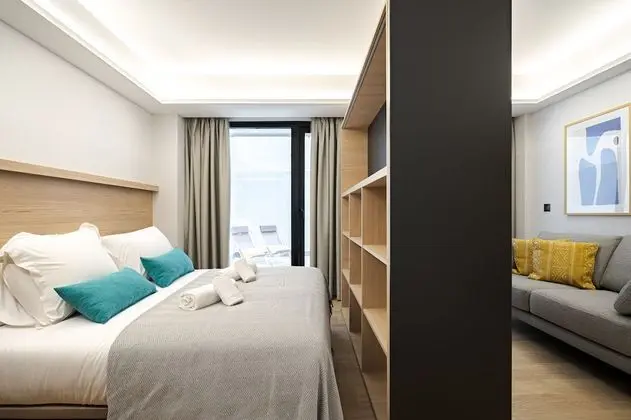 Estudio Planta Baja con Terraza