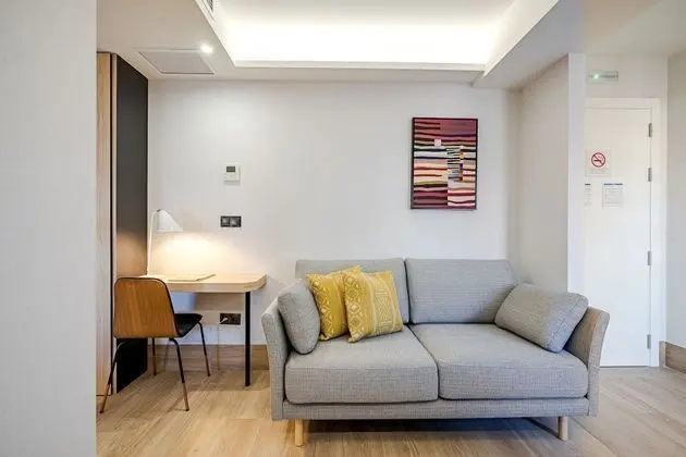 Estudio Superior con Balcón