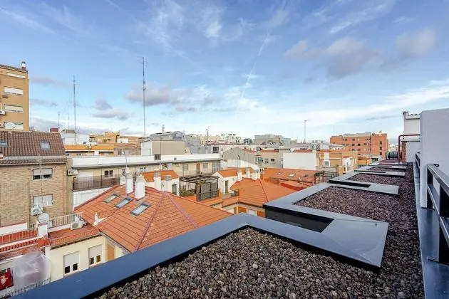 Estudio Superior con Balcón