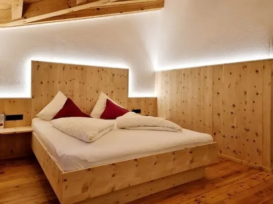 Standard Tek Büyük Yataklı Oda (Romantik)