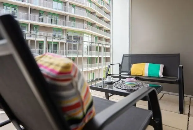 Standard Apart Daire, Balkon