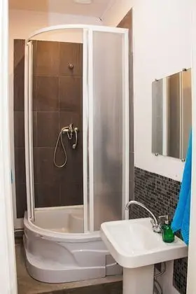 Economy Dört Kişilik Oda, Sadece kadınlar için