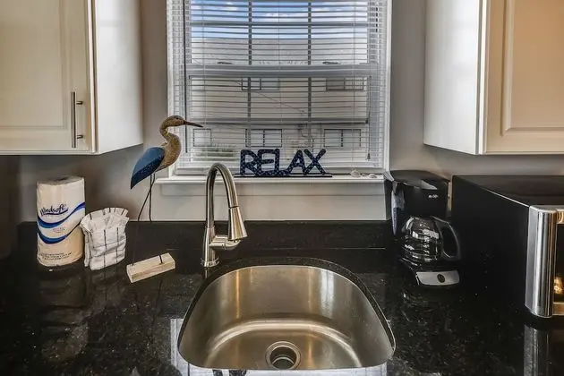 Ev