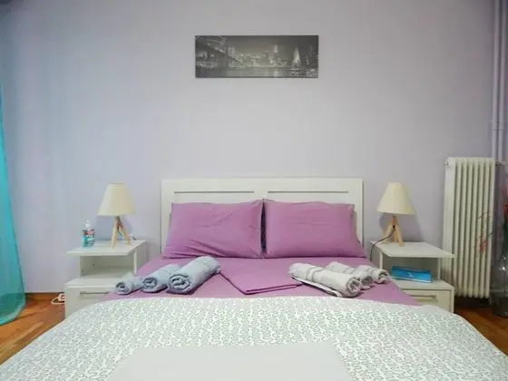 Apart Daire, 1 Büyük (Queen) Boy Yatak