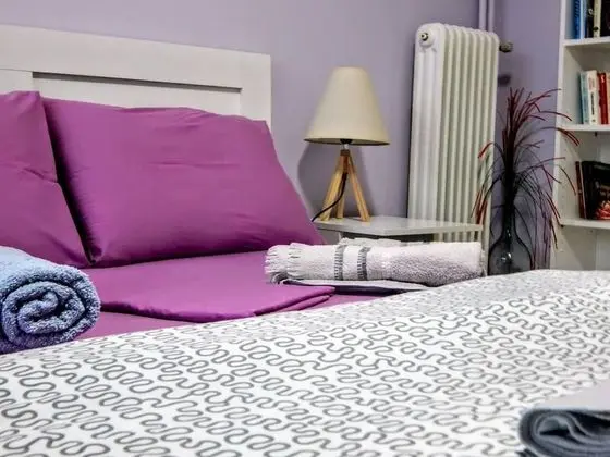 Apart Daire, 1 Büyük (Queen) Boy Yatak