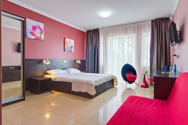 Deluxe Tek Büyük Yataklı Oda, Balkon, Deniz Manzaralı