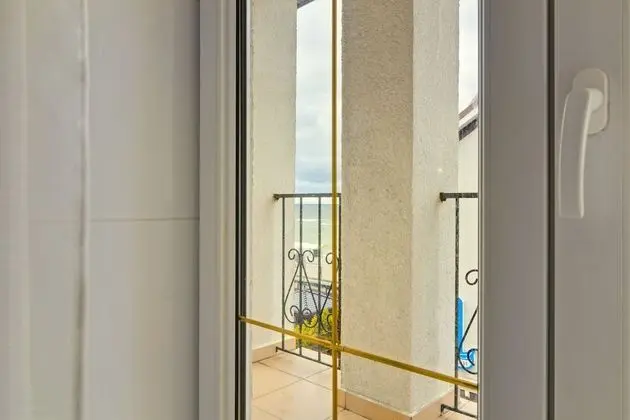 Deluxe Tek Büyük Yataklı Oda, Balkon, Deniz Manzaralı