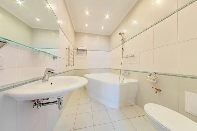 Deluxe Tek Büyük Yataklı Oda, Balkon, Deniz Manzaralı