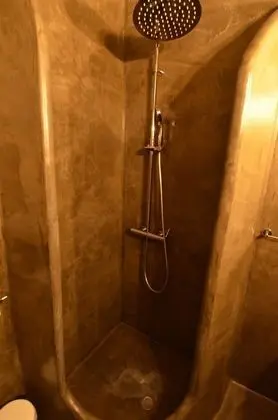 Romantic Stüdyo (Romance)