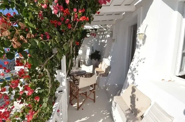 Romantic Stüdyo (Romance)