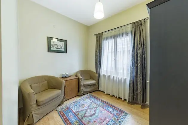 Üç Kişilik Oda