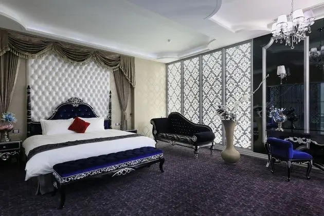 Deluxe Tek Büyük Yataklı Oda (A)