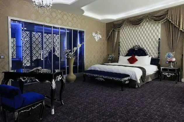 Deluxe Tek Büyük Yataklı Oda (A)