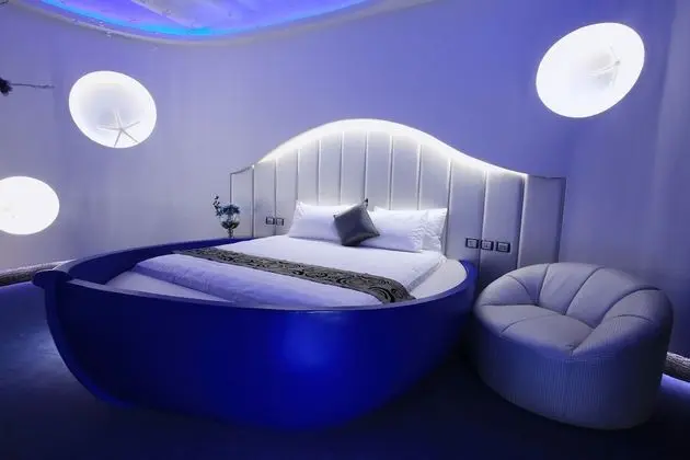 Deluxe Tek Büyük Yataklı Oda (B)