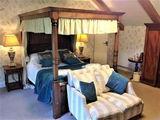 Deluxe Tek Büyük veya İki Ayrı Yataklı Oda, Banyolu/Duşlu, Bahçe Manzaralı (Bracken Suite)