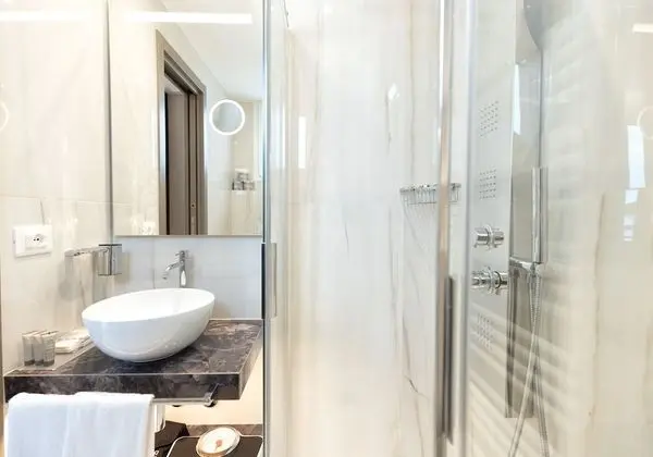 Superior Tek Büyük veya İki Ayrı Yataklı Oda