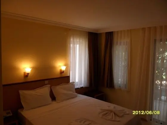 Standard Tek Büyük veya İki Ayrı Yataklı Oda