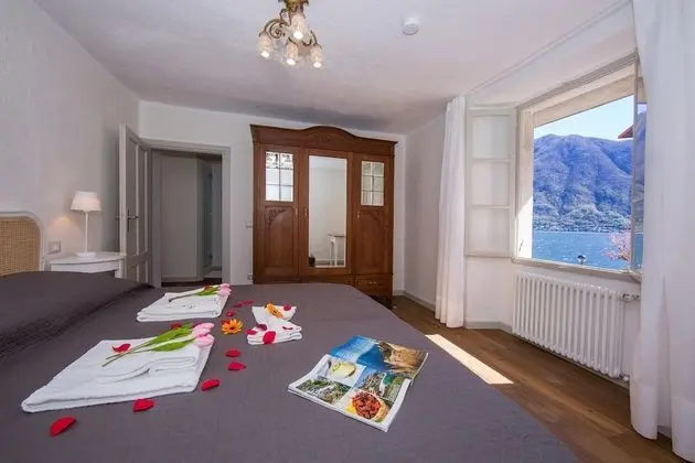 Family Sıra Ev, Birden Çok Yatak, 2 Banyolu, Göl Kenarı (Felice sul Lago)