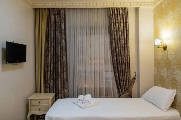 Standart Oda, Şehir Manzaralı