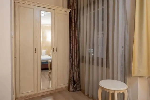 Standart Oda, Şehir Manzaralı