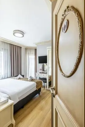 Standart Oda, Şehir Manzaralı