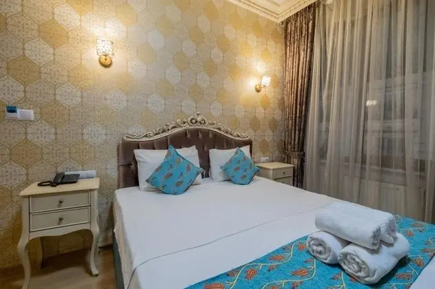 Triple, Şehir Manzaralı