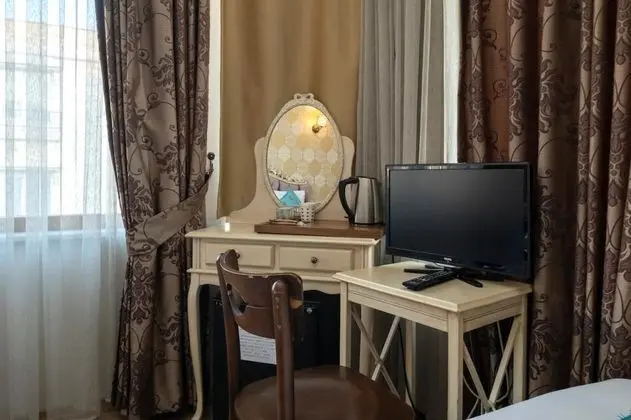 Triple, Şehir Manzaralı