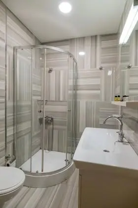 Triple, Şehir Manzaralı