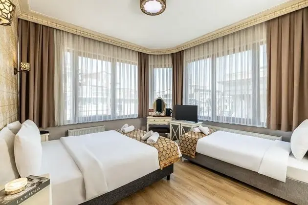 Triple, Şehir Manzaralı