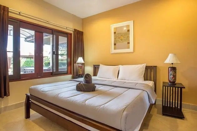 5-bedroom Villa with Private Pool